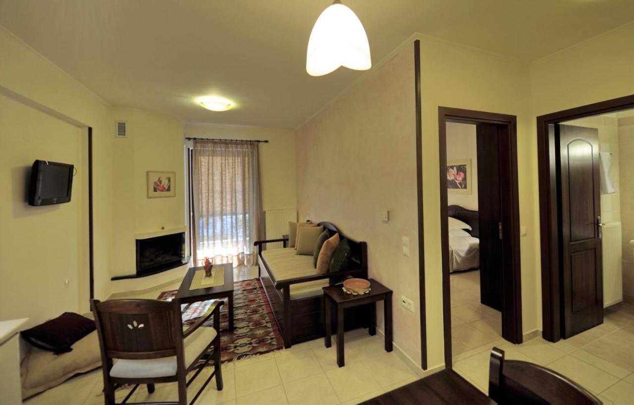 Dianthos Guesthouse Kiriákion Buitenkant foto
